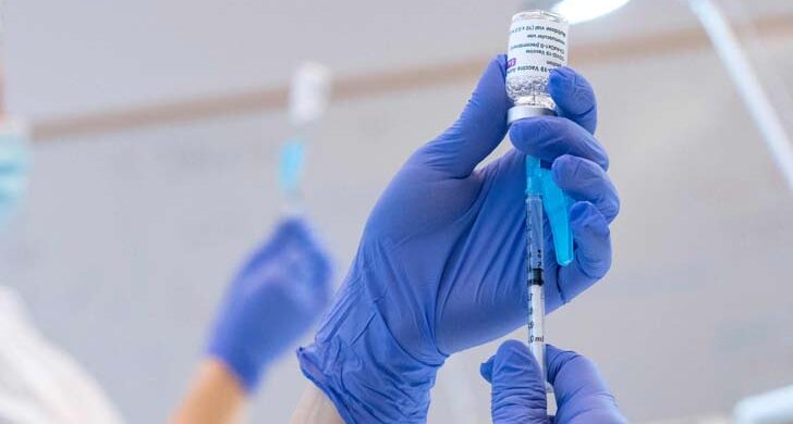 ঢাকায় অ্যাস্ট্রাজেনেকার দ্বিতীয় ডোজ টিকাদান শুরু আজ